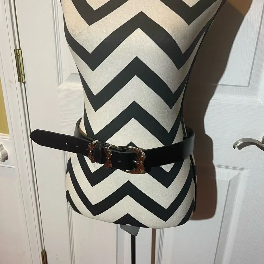 Betsey Johnson synthetic Black medium Belt with silver to buckle gently used.